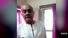 Leaked MMS Sex Video of N P Dubey Jabalpur Ex Mayor Having Sex - YouTube (360p)