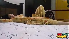 Indian Housewife Sonia Bhabhi Desperate To Have Sex After Periods