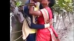 Indian Aunty caught kissing in park - 20 sec   xvideos.com d28b9e91ad6f1a91