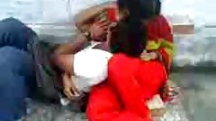 Bangladeshi School guy romance in Park - With Bangla Audio - Wowmoyback