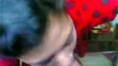 Indian Bengali Girl suching her boyfriend - Wowmoyback