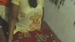 Indian desi devor-bhabhi fucking hard on bedroom - Wowmoyback