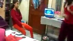 Indian Hostel S exy Girl Enjoy And Dirty Talk With Friend